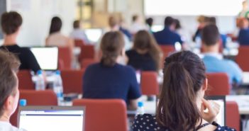 Digitalisierung: Flexible Infrastrukturen und neue Kompetenzen