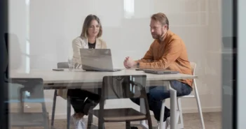 Wissensmanagement im Unternehmen: Know How systematisch sichern und weitergeben