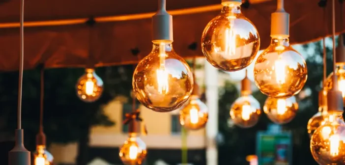 Den Herausforderungen der Energiebranche und der Versorgungsbranche mit Mitarbeiterschulungen begegnen